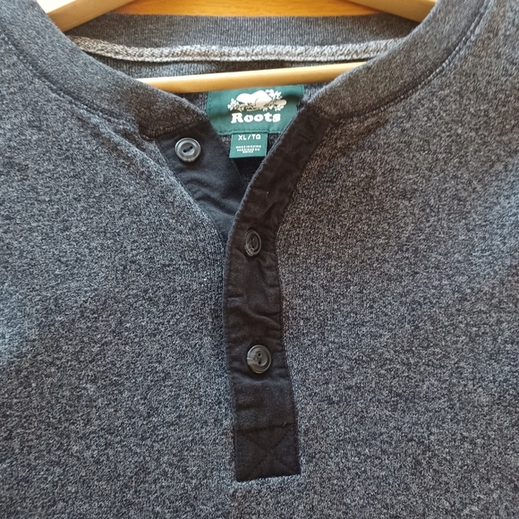Roots Men's XL Killarney Henley Pepper Gray Black Shirt Cotton Sweater - Picture 3 of 11